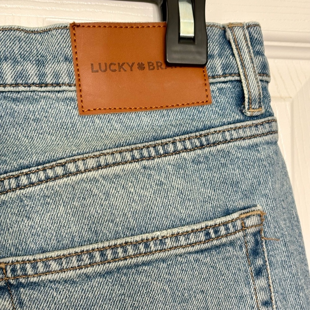 Lucky Brand Light Wash Distressed Straight-Leg Jeans - Picture 6 of 10